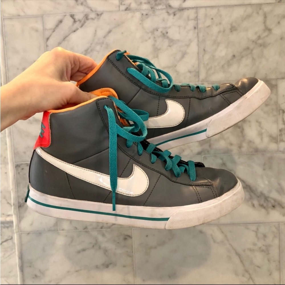Nike Women’s High-top Sneakers
